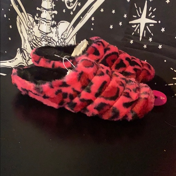 SO Shoes - 2/$13. NWT Pink Cheetah Slippers